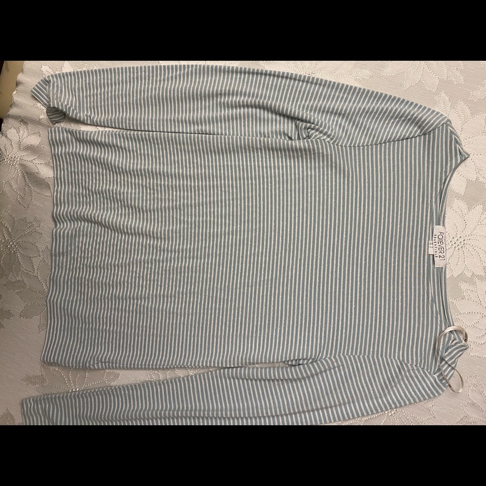 Forever 21 Size small Top